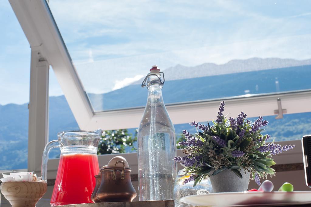 B&B Il Pettirosso Malonno Eksteriør billede